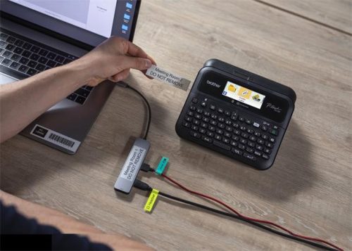 Elektromos feliratozógép hordtáskával, BROTHER PT-D610BTVP (QPTD610BTVP)